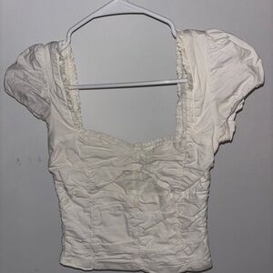 I am Gia white Gene top